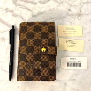 Louis Vuitton Portefeuille wallet great condition